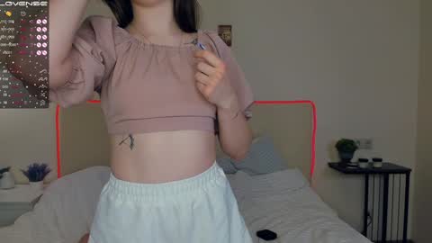 Amalia and Mia online show from 01.28.25