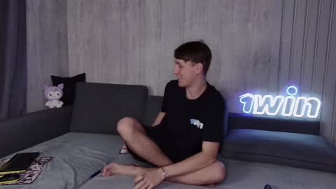 wineandboobs online show from 12.08.24