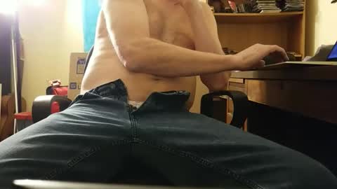 Snapshot of winertzo29 chatting on 11.03.25 Winertzo29 online show from 11.03.25