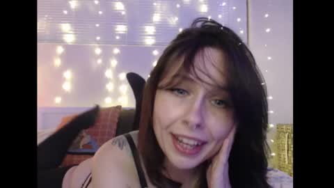 Eevie online show from 02.10.25