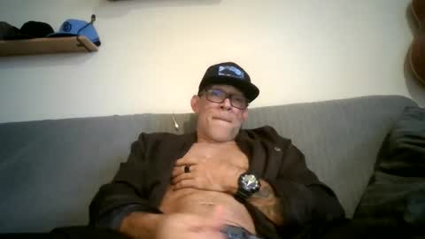 wingnutt765733 online show from 12.01.25