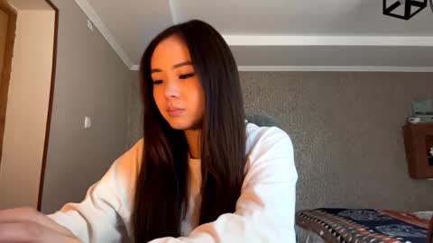 Amina online show from 10.26.25