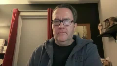 Snapshot of wintyr chatting on 12.12.24 wintyr online show from 12.12.24