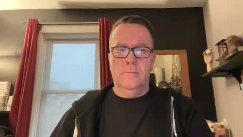 Snapshot of wintyr chatting on 12.16.24 wintyr online show from 12.16.24