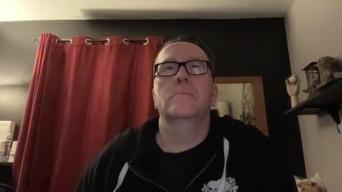 Snapshot of wintyr chatting on 12.17.24 wintyr online show from 12.17.24