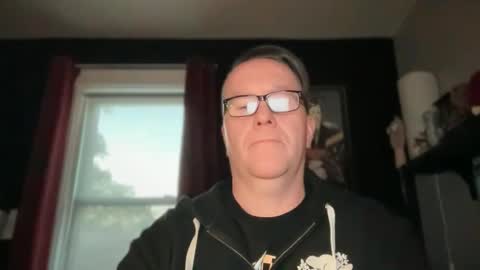 Snapshot of wintyr chatting on 10.15.25 wintyr online show from 10.15.25