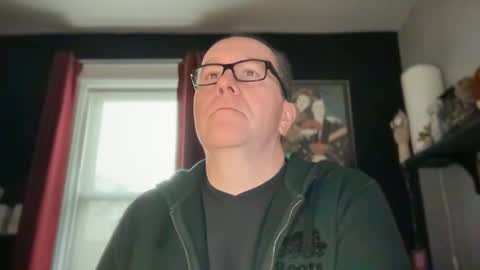 Snapshot of wintyr chatting on 11.14.25 wintyr online show from 11.14.25