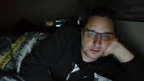 Snapshot of wirzwei8883 chatting on 12.29.24 Dirty online show from 12.29.24