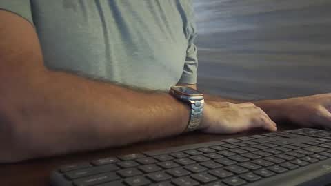 Snapshot of wisanonymousman chatting on 11.16.25 Wisa Randy online show from 11.16.25