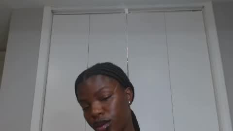 Snapshot of wishhwashy22 chatting on 06.14.26 Chanel online show from 06.14.26