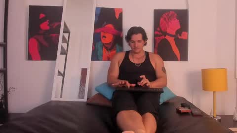 Snapshot of wiston_cox chatting on 05.01.26 Wiston online show from 05.01.26