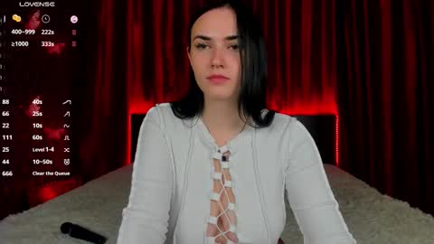 Snapshot of witch_baby_ chatting on 10.15.25 Kira online show from 10.15.25