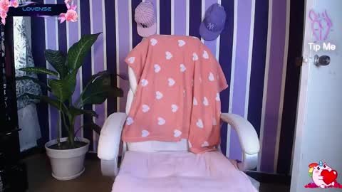 ig WitchDivinne online show from 10.07.25