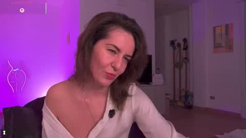 Witch in Silk online show from 11.12.25