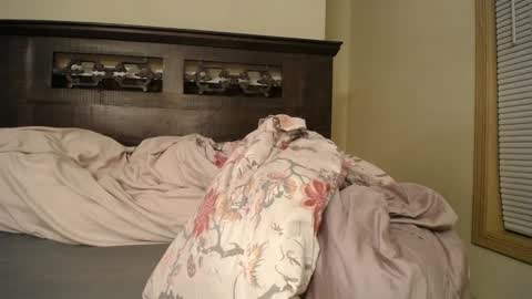 Annie online show from 01.04.25