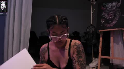 Snapshot of witchofhearts chatting on 12.21.24     Luna Violeta  A r t i s t  online show from 12.21.24