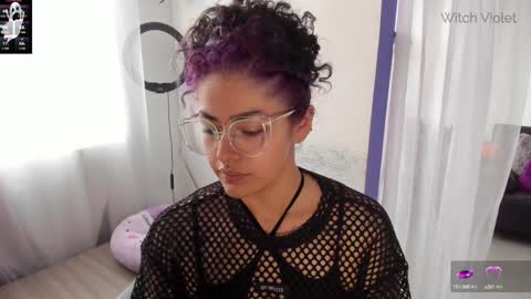 Snapshot of witchofhearts chatting on 02.05.25     Luna Violeta  A r t i s t  online show from 02.05.25