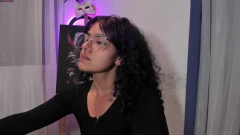 Snapshot of witchofhearts chatting on 02.09.25     Luna Violeta  A r t i s t  online show from 02.09.25