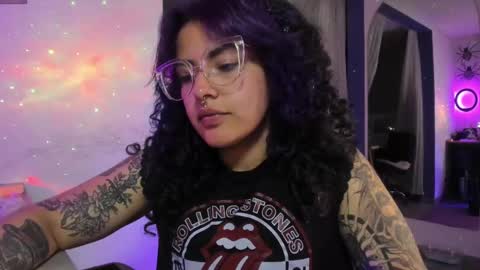 Snapshot of witchofhearts chatting on 02.27.25     Luna Violeta  A r t i s t  online show from 02.27.25