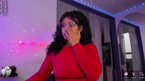 Snapshot of witchofhearts chatting on 03.07.25     Luna Violeta  A r t i s t  online show from 03.07.25