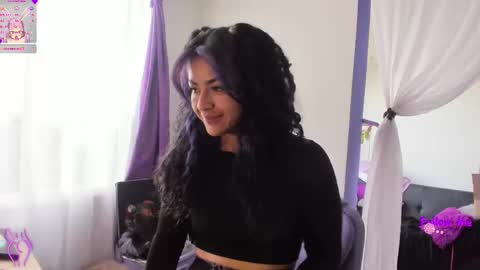 Snapshot of witchofhearts chatting on 09.14.25     Luna Violeta  A r t i s t  online show from 09.14.25