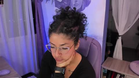 Snapshot of witchofhearts chatting on 12.02.25 Luna Violeta A r t i s t online show from 12.02.25