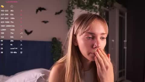 Snapshot of with_my_bae chatting on 11.17.25 Hollis online show from 11.17.25