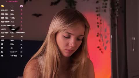 Snapshot of with_my_bae chatting on 11.19.25 Hollis online show from 11.19.25