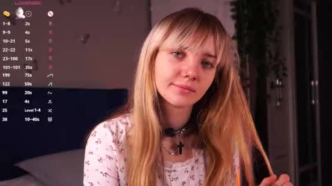 Snapshot of with_my_bae chatting on 11.30.25 Hollis online show from 11.30.25