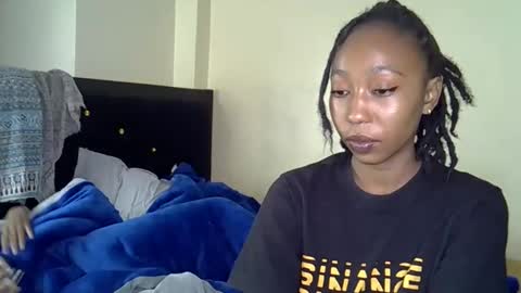 girlie o online show from 01.08.25