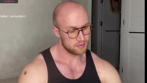 Snapshot of wlademarbergs chatting on 11.05.25 Wlademar online show from 11.05.25