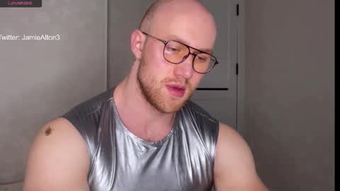 Snapshot of wlademarbergs chatting on 12.14.25 Wlademar online show from 12.14.25