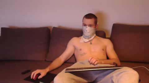 wolf021221 online show from 04.04.26