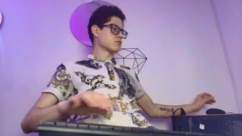  W O L F  online show from 10.22.25