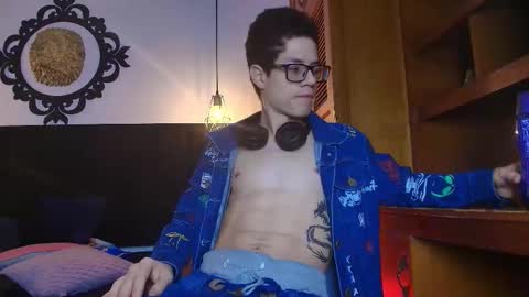  W O L F  online show from 03.24.26