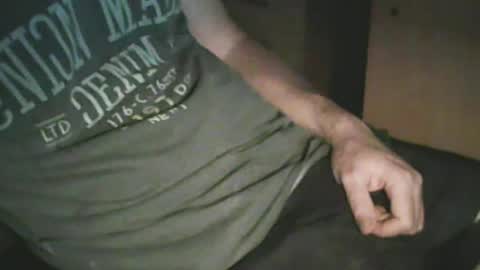wolfie_2910 online show from 06.18.26