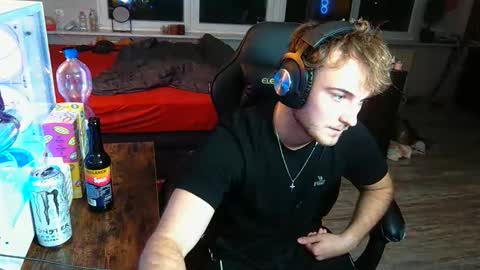 Snapshot of wollenjunge2006 chatting on 10.05.25 wollenjunge2006 online show from 10.05.25