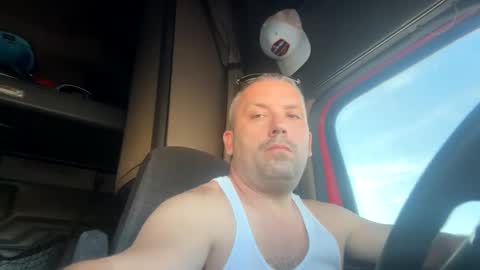 Snapshot of womenlovememan chatting on 12.21.24 Ryan online show from 12.21.24