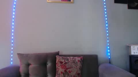 SHENIEL RODRIGUEZ online show from 01.14.26