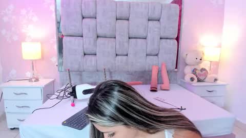 wonderkloe_ online show from 03.21.26