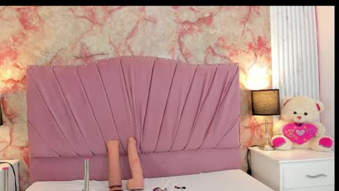 wonderkloe_ online show from 04.09.26