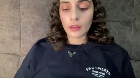 Stia online show from 10.13.25