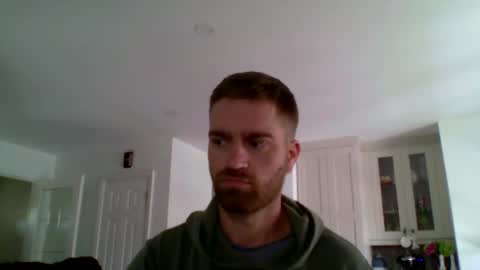 Snapshot of woodeee77 chatting on 10.08.25 woodeee77 online show from 10.08.25