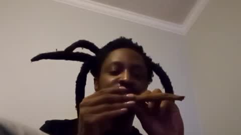 Snapshot of woodpipe69 chatting on 01.28.25 Woodpipe69 online show from 01.28.25