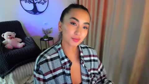 Snapshot of worldofkim chatting on 09.25.25 dudetta Kim online show from 09.25.25