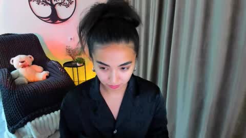 dudetta Kim online show from 11.20.25