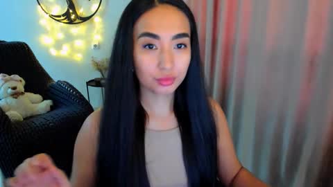 dudetta Kim online show from 02.06.26