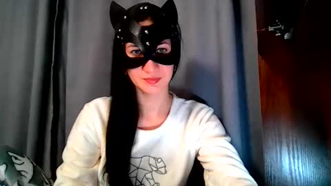 wow_dream_girl_ online show from 10.27.25