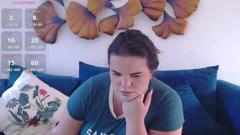 Snapshot of wow_its_kaitlyn chatting on 06.18.26 Kaitlyn xx online show from 06.18.26