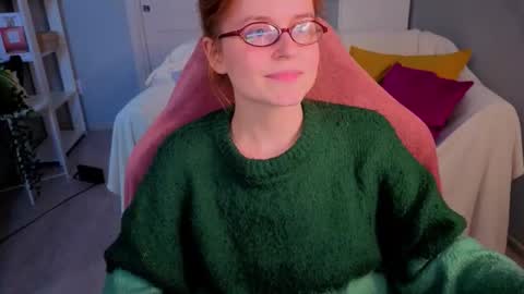 Snapshot of wow_luvng chatting on 09.28.25 Rebecy online show from 09.28.25